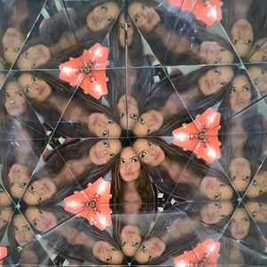 Meet your Posher, Carolina